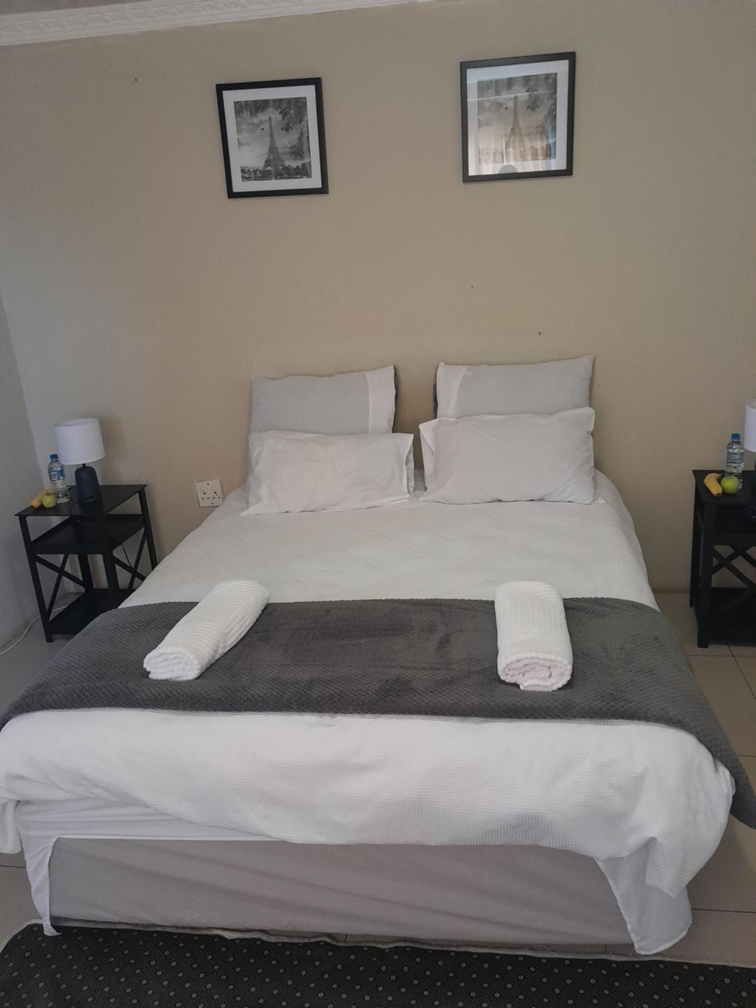Softlife Guest House Ulundi Esterno foto